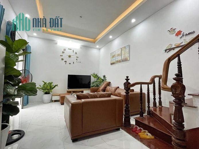 Bán Nhà kế Ông ÍCh Khiêm, Hải Châu,2 Tầng,4.5x10,CHỉ 2.75 tỷ, Cực Xinh
