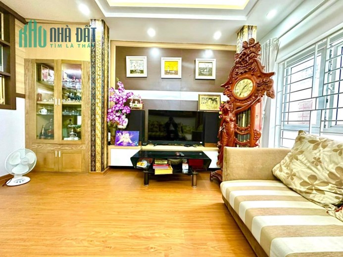 HIẾM !! Cho thuê nhà Lê Trọng Tấn , Thanh Xuân 40MX4T 4PN 10 tr mới đẹp ở ngay 0854555533