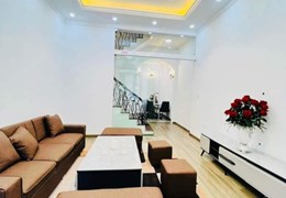 Nhà đẹp ngõ thông phố Phan Văn Trường Cầu Giấy 44m*5t, vỉa hè, ô tô, kinh doanh