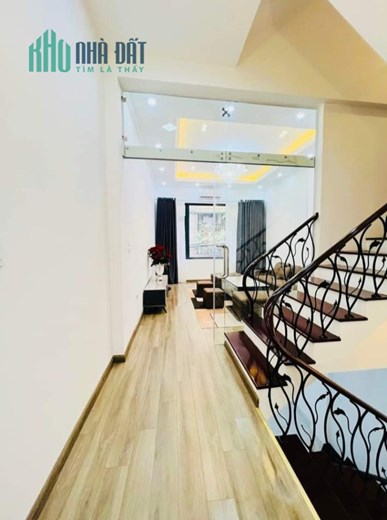 Nhà đẹp ngõ thông phố Phan Văn Trường Cầu Giấy 44m*5t, vỉa hè, ô tô, kinh doanh