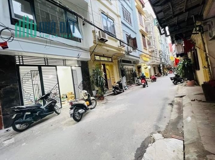 Nhà đẹp ngõ thông phố Phan Văn Trường Cầu Giấy 44m*5t, vỉa hè, ô tô, kinh doanh
