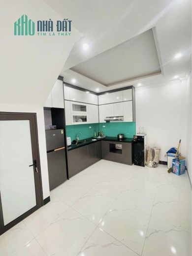 NHỈNH 5 TỶ - PHỐ LÊ QUANG ĐẠO 41M2 x 5T, LÔ GÓC 2 THOÁNG – NHÀ ĐẸP