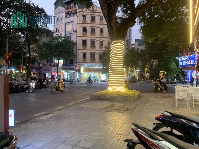 NÓNG MỚI 09 2628 5559 Bán nhà mặt phố Ngô Thì Nhậm 56m², 5 tầng, MT 8.5m, giá 56 tỷ Hai Bà Trưng