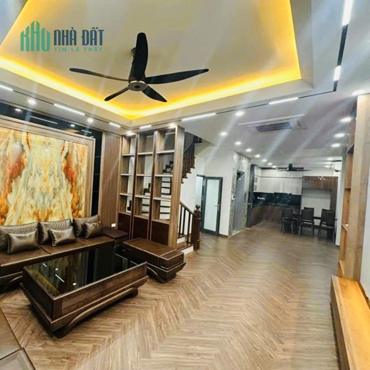 🔥Siêu Phẩm Nguyễn Văn Cừ. 6tầng. DT 70m2 x 4.6m. Gara, Thang máy, Vài bước ra mặt phố.