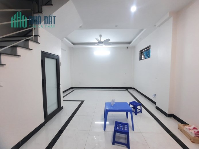 NHÀ 5T DÂN XÂY-LÔ GÓC-Ở NGAY-50M 5xTỶ-TIỆN ÍCH ĐỈNH-TRẦN KHÁT CHÂN QUẬN HAI BÀ