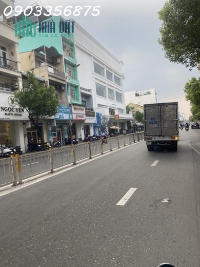 MẶT TIỀN QUẬN 5 -  CHỦ NGỘP BANK BÁN GẤP - HƠN 20 TỶ - TRẢ GIÁ LÀ CHỐT.