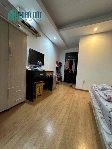 Cần Pass lại phòng full nội thất phường Bến Thành, Quận 1