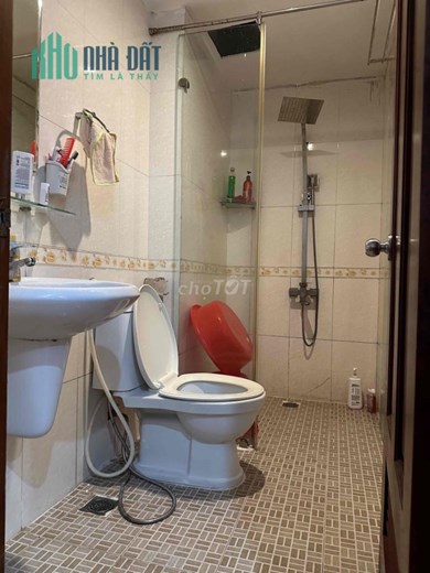 Cần Pass lại phòng full nội thất phường Bến Thành, Quận 1