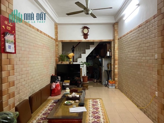 LẠC LONG QUÂN – NHÀ PHÂN LÔ – Ô TÔ ĐỖ CỬA – GẦN PHỐ - 35M2, GIÁ 5.6 TỶ