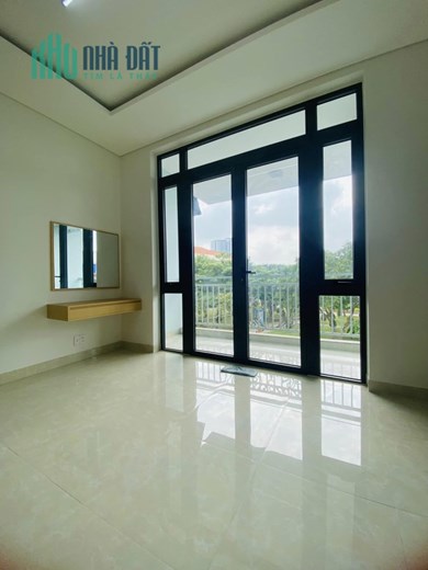 NHÀ 6 TẦNG - MẶT TIỀN ĐƯỜNG - CÓ THANG MÁY - ĐỐI DIỆN UBND QUẬN TÂN PHÚ - KHU VỰC KINH DOANH SẦM UẤT