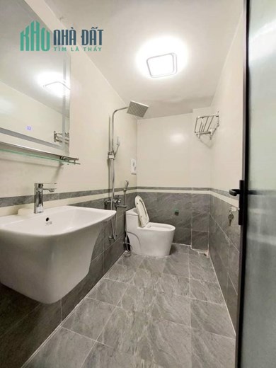 BÁN NHÀ 4 TẦNG MẶT NGÕ THÔNG PHỐ NGUYỄN CAO DT:30M2 MT:3.6M 3 PHÒNG NGỦ GIÁ: 5.25 TỶ QUẬN HAI BÀ