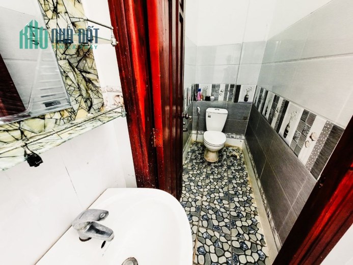 8. NHÀ THUÊ 7tr/tháng-2pn 2toilet KDC 3A