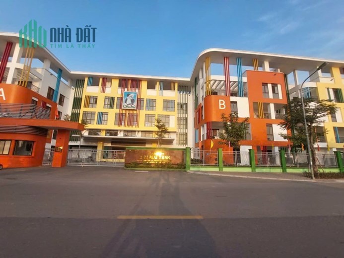 GẤP BÁN NHÀ 195 PHÚC LỢI 3 TẦNG OTO TRÁNH CHIA 3 MẢNH 128M-8.8 TỶ