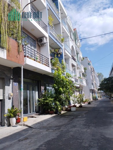 Villa Lạc Long Quân - Tân Bình - HXH tránh - 40m2 - 4 tầng BTCT