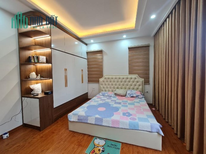 Nhà đẹp lô góc Ngọc Thụy, Long Biên, 50m x 5 tầng, MT 5m, gara ô tô, 7 tỷ 9