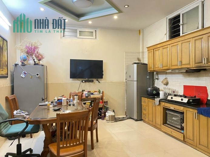 Bán nhà phố Lê Trọng Tấn, Thanh Xuân. 60m2 x 5 Tầng. MT 5m. PHÂN LÔ. Ô TÔ. GẦN HỒ. Hơn 9 Tỷ.