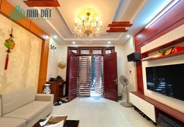 BÁN GẤP NHÀ MẶT PHỐ TT QUẬN BA ĐÌNH –VỈA HÈ KD SẦM UẤT
DT 43M2/6T – CHỈ HƠN 7 TỶ