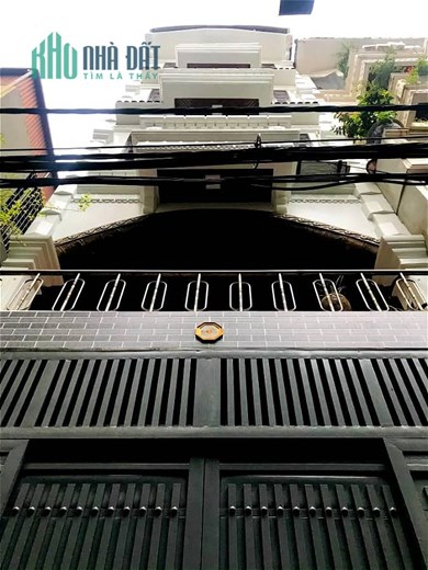 Bán nhà cầu giấy 58m2 Ô tô mặt tiền 4.2m giá 9.5 tỷ full đồ sẵn ở