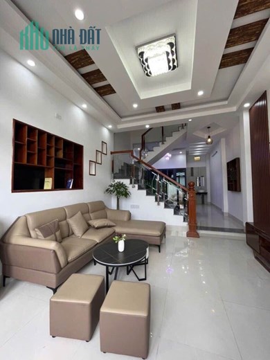 Nhà Lê Trọng Tấn, ngõ nông rộng, oto đỗ gần 40m2, giá 3.9 tỷ