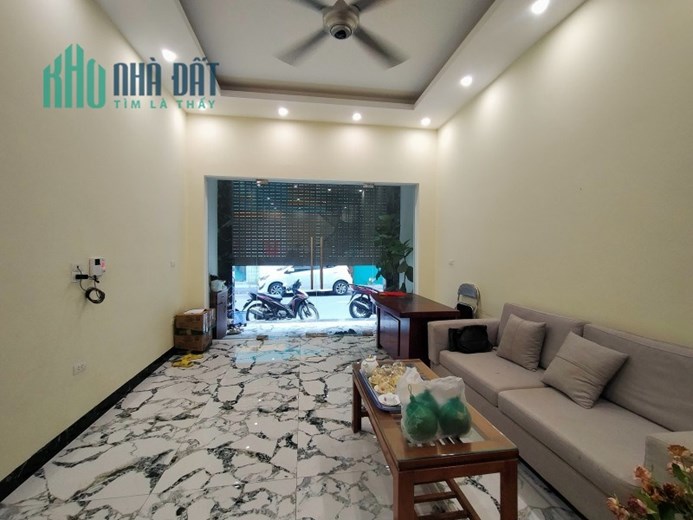 HOA LÂM - NHÀ ĐẸP DÂN XÂY - VỊ TRÍ ĐẸP MẶT PHỐ - TRUNG TÂM VIIỆT HƯNG - KINH DOANH - VĂN PHÒNG -