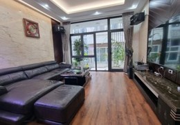 Phân lô Nguyễn Thị Định giá 23.9 tỷ, 80mx5T, thang máy, Mới đẹp