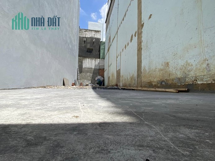 BÁN ĐẤT TÂN BÌNH - 68M2 - GIÁ 6.8 TỶ