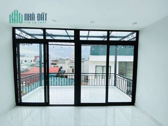 BÁN GẤP SIÊU PHẨM BẮC TỪ LIÊM- NHÀ MỚI 6 TẦNG + THANG MÁY , Ô TÔ 5 TẠ ĐỖ CÁCH 10M – 31M2 X 6 TẦNG X