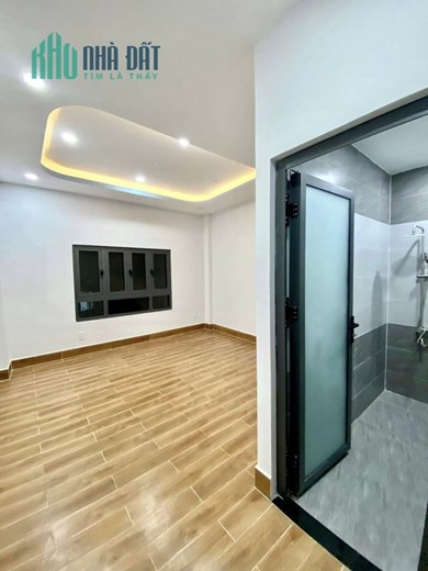 TÂN PHÚ - HẺM Ô TÔ TRÁNH - NHÀ MỚI ĐẸP - SỔ NỞ HẬU - TẶNG NỘI THẤT + THANG MÁY