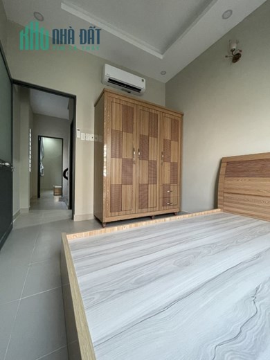 Thống Nhất, 4m2 x 12m5, 3 tầng đúc thật, hẻm 4m. 4.45 tỷ
