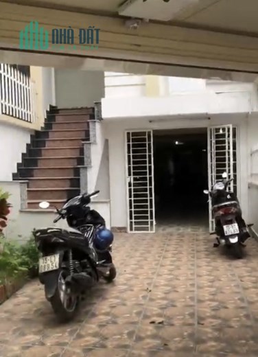 VC298. CHO THUÊ NHÀ MẶT NGÕ VĂN CAO 5 NGỦ ĐỒ CƠ BẢN