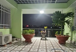 BÌNH TÂN - MẶT TIỀN ĐƯỜNG VIEW CÔNG VIÊN KHU AO SEN TÊN LỬA - NHÀ 4 TẦNG NỘI THẤT XỊN SÒ THIẾT KẾ