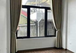 BÁN NHÀ ĐẸP Ở NGAY TẠI TẢ THANH OAI, 38M2 4T GIÁ 2.95 TỶ