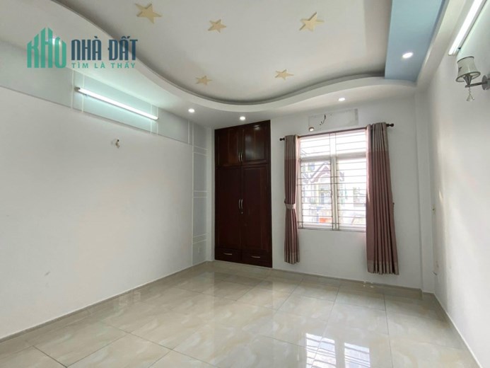 BÌNH TÂN - HẺM ĐẸP Ô TÔ TRÁNH NHAU - NHÀ ĐẸP 4 TẦNG - 65M2 - NHỈNH 8 TỶ
