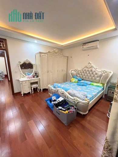 Siêu rẻ, Bán nhà Bạch Mai 60m2, 4 Tầng, MT 5m, gần ô tô, gần phố giá 9,x Tỷ