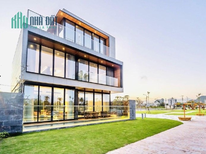 Bán Villas Nghỉ Dưỡng Đẳng Cấp View Sông Quận Ngũ Hành Sơn Đà Nẵng 3 Tầng Chỉ 22 Tỷ