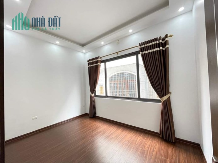 Bán nhà DÂN XÂY Triều Khúc ngõ thông tứ tung GIÁ RẺ NHẤT KHU VỰC