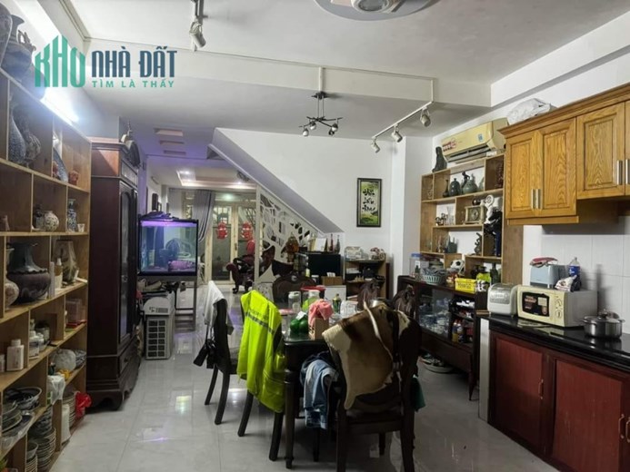 Hẻm Xe Hơi, 82m2, 4 Tầng, Dương Quảng Hàm, P5, Gò Vấp, 6.x Tỷ.
