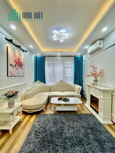 GIA ĐÌNH CHUYỂN CÔNG TÁC CẦN BÁN NHÀ PHỐ ÂU CƠ - QUẬN TÂY HỒ DT:40M2 MT:3.5M GỒM 3 PHÒNG NGỦ NHÀ 2