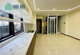 SIÊU PHẨM. Bán nhà phố Hoàng Đạo Thành, Thanh Xuân. 35m2 x 6 Tầng. THANG MÁY. Ô TÔ. Nhỉnh 6 Tỷ.