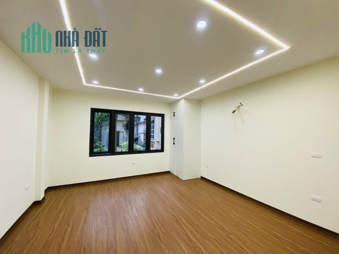 SIÊU PHẨM. Bán nhà phố Hoàng Đạo Thành, Thanh Xuân. 35m2 x 6 Tầng. THANG MÁY. Ô TÔ. Nhỉnh 6 Tỷ.