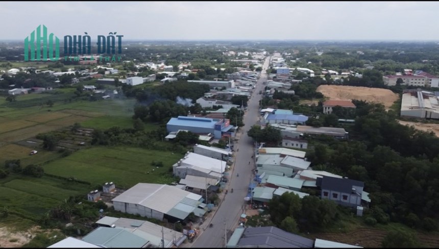 Cần bán 9.200 m2 đất mặt tiền TL 821, huyện Đức Hòa "hot" và hiếm nhất Long An....