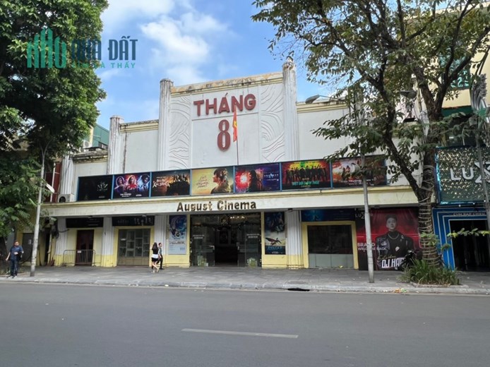 Bán gấp nhà mặt phố Hàng Bài, Hoàn Kiếm 39m2, 6 tầng, mặt tiền 3,7m, giá 49 tỷ