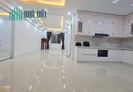 Chung cư Trần Quý Kiên Cầu Giấy, tầng trung, lô góc, nhà đẹp 80m nhỉnh 3 tỷ
