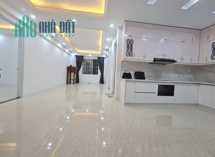 Chung cư Trần Quý Kiên Cầu Giấy, tầng trung, lô góc, nhà đẹp 80m nhỉnh 3 tỷ