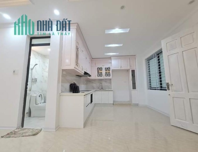 Chung cư Trần Quý Kiên Cầu Giấy, tầng trung, lô góc, nhà đẹp 80m nhỉnh 3 tỷ