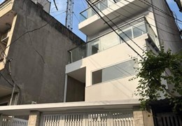 Nhà mặt tiền đường 4 tăng nhơn phú B, DT 70m, 3 lầu