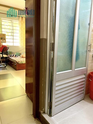 Kẹt ngân hàng, bán gấp nhà HXH Chu Văn An, 83m2, cho thuê giá cao, chỉ 9 tỷ 400