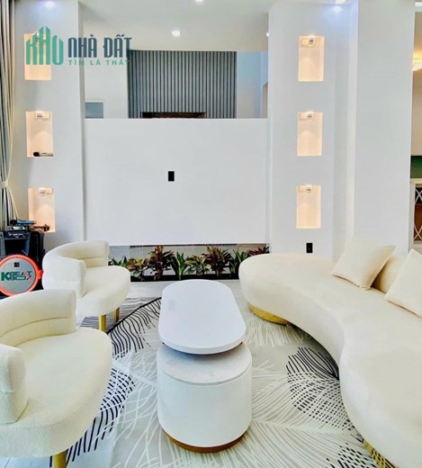 Bán biệt thự mới 1 trệt 3 lầu đường Xô Viết Nghệ Tĩnh, Vũng Tàu.