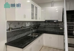 Căn hộ tập thể Thanh Nhàn, Hai Bà Trưng 90m, 3PN, 2WC, ô tô đỗ chân cầu thang, giá 2.05 tỷ. LH: