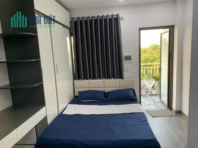 Căn hộ tập thể Thanh Nhàn, Hai Bà Trưng 90m, 3PN, 2WC, ô tô đỗ chân cầu thang, giá 2.05 tỷ. LH: